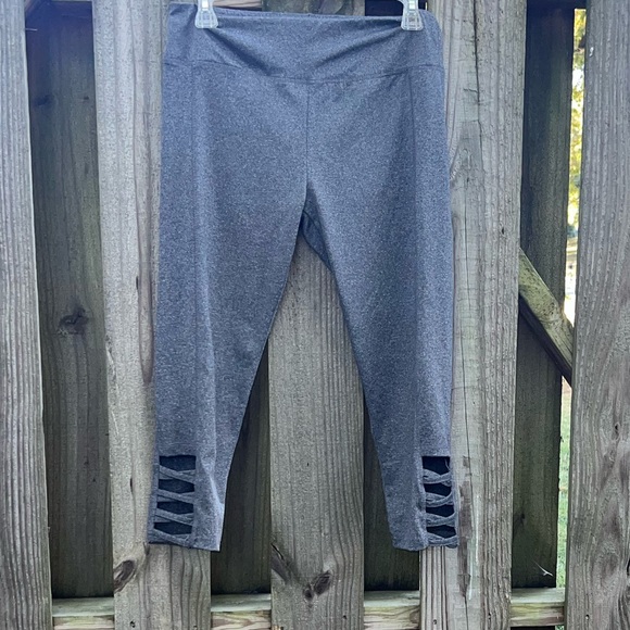 Kohl's Pants & Jumpsuits Kohls Gray Capri Yoga Pants Poshmark